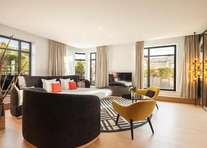 Hotel Le Cinq Codet Parigi